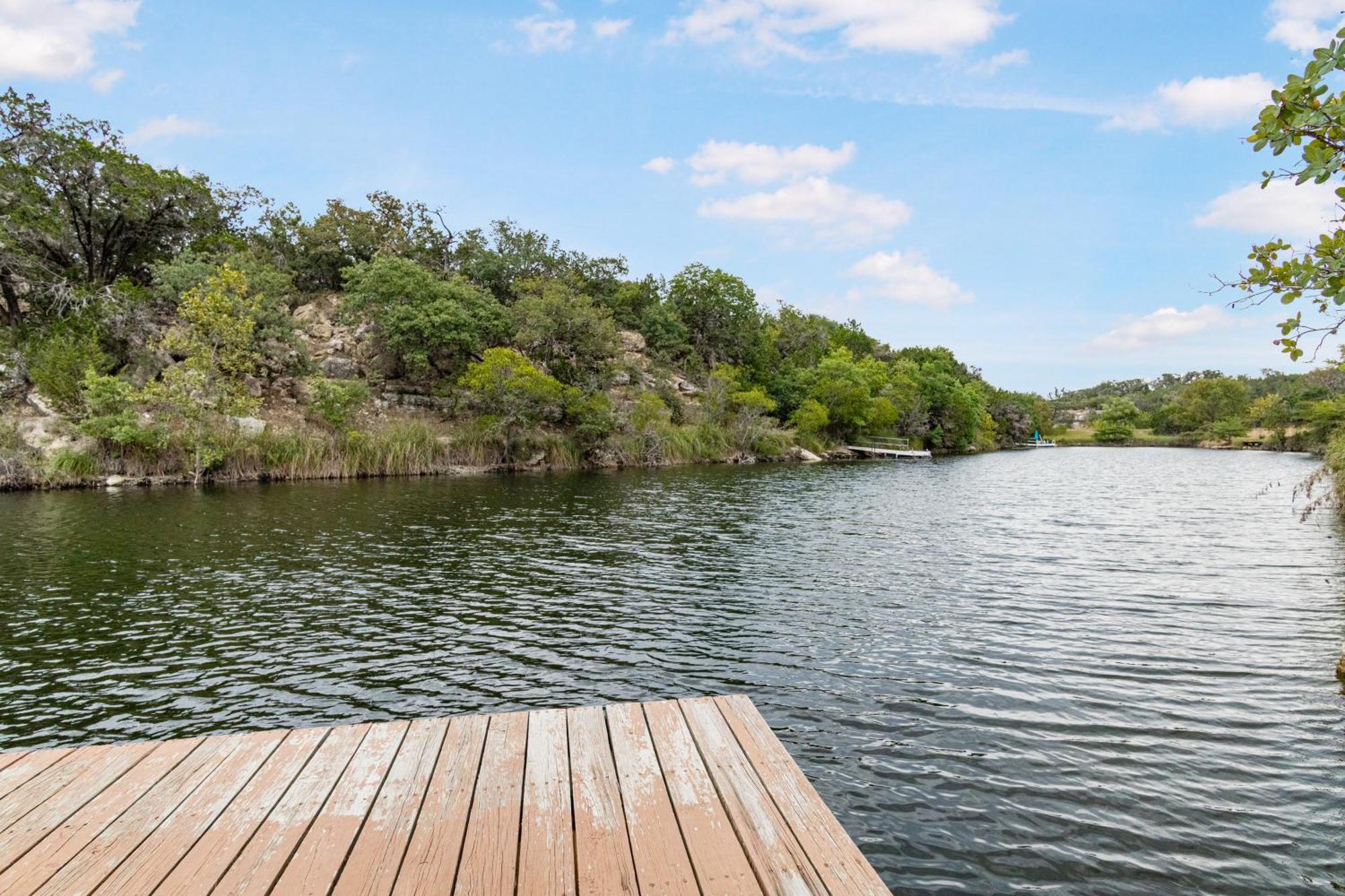 Hondo Creek Hideaway Hotel Tarpley Ngoại thất bức ảnh