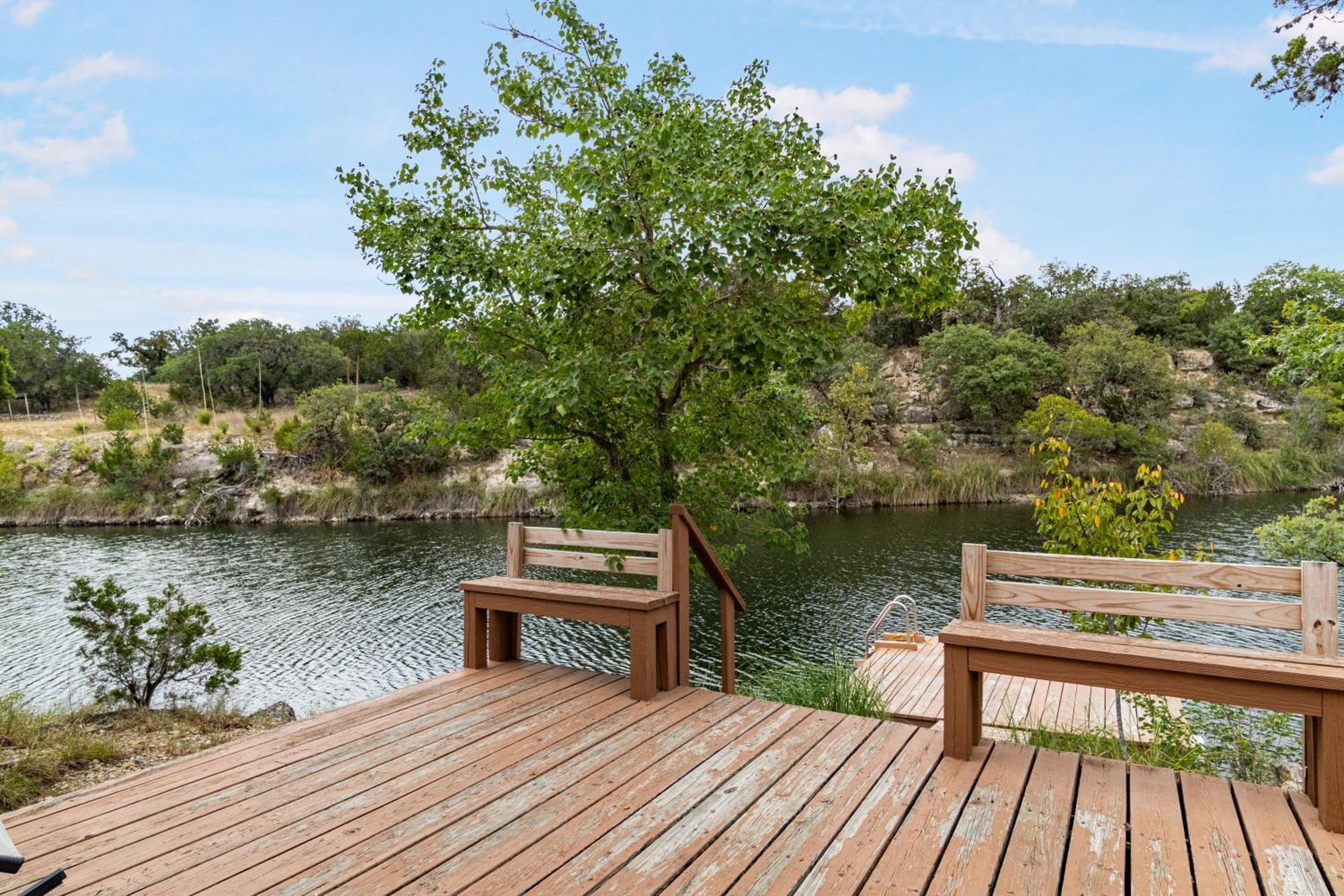 Hondo Creek Hideaway Hotel Tarpley Ngoại thất bức ảnh